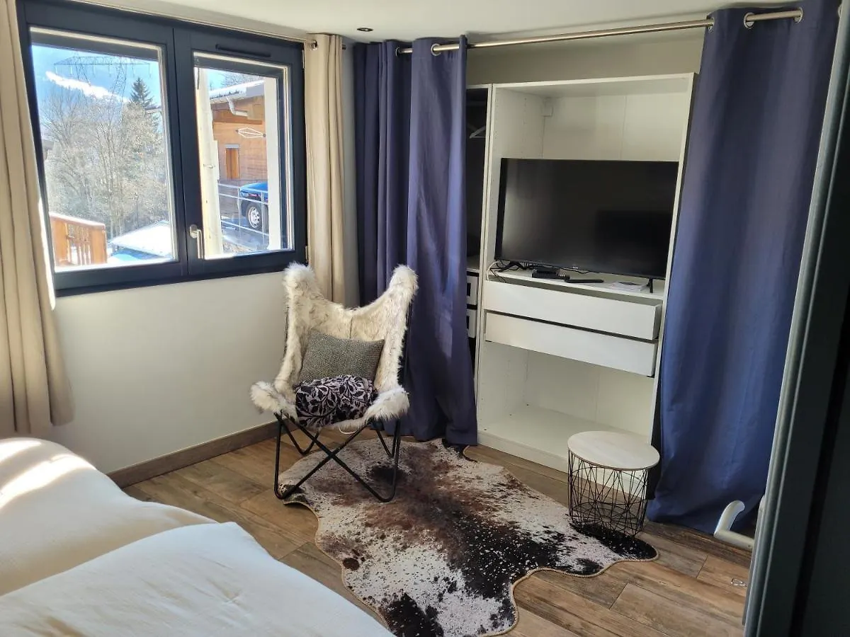 Casa vacanze gîte du ruisseau 80m2, maison entière au calme, 2 chambres 2 salles de bain avec terrasse et garage Bourg-Saint-Maurice