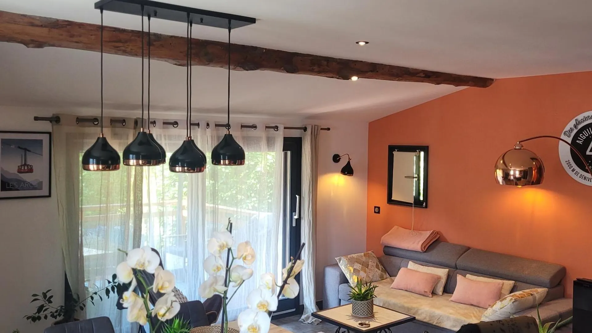 Casa vacanze gîte du ruisseau 80m2, maison entière au calme, 2 chambres 2 salles de bain avec terrasse et garage Bourg-Saint-Maurice